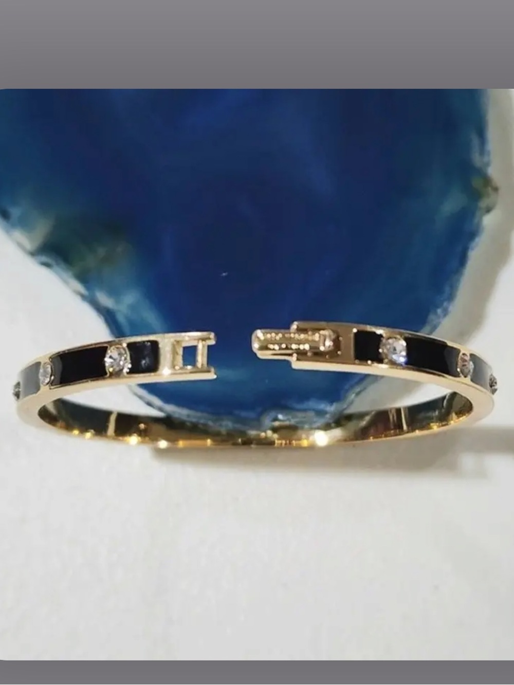 Kate spade set in stone hinged bangle